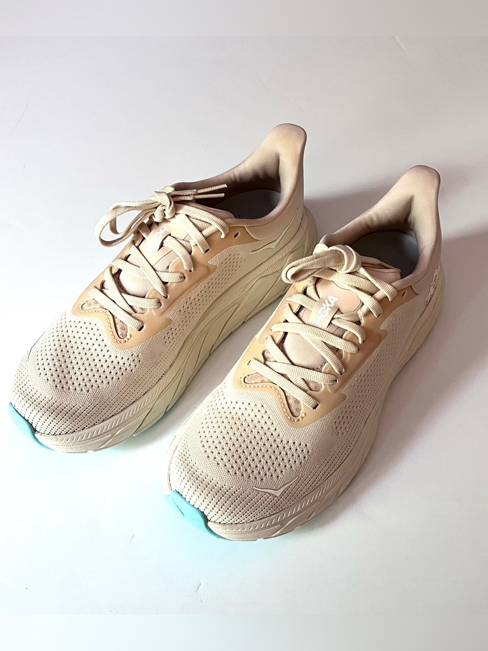 HOKA Arahi 7 Vanilla Cream Premium Stability Running Shoes 9B